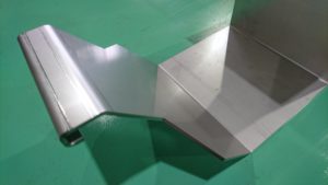 検査機 ステンレス カバー 板金組立