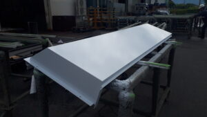 大型工作機械カバー1